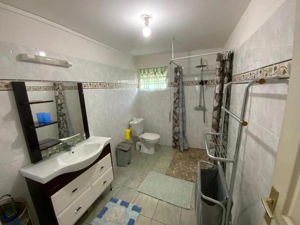 Villa L'Exotik Les Abymes Apartment